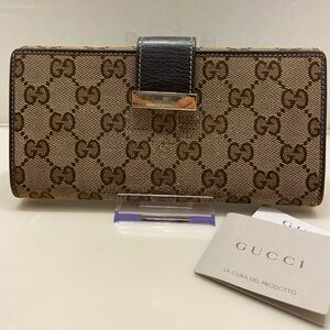 Authentic!! GUCCI Long Brown Leather Monogram Wallet. Luxury